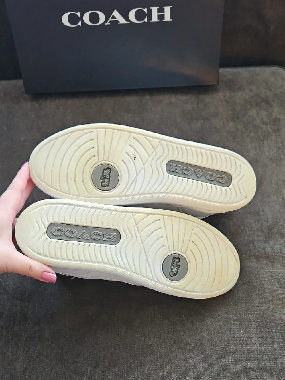 Coach clean white
